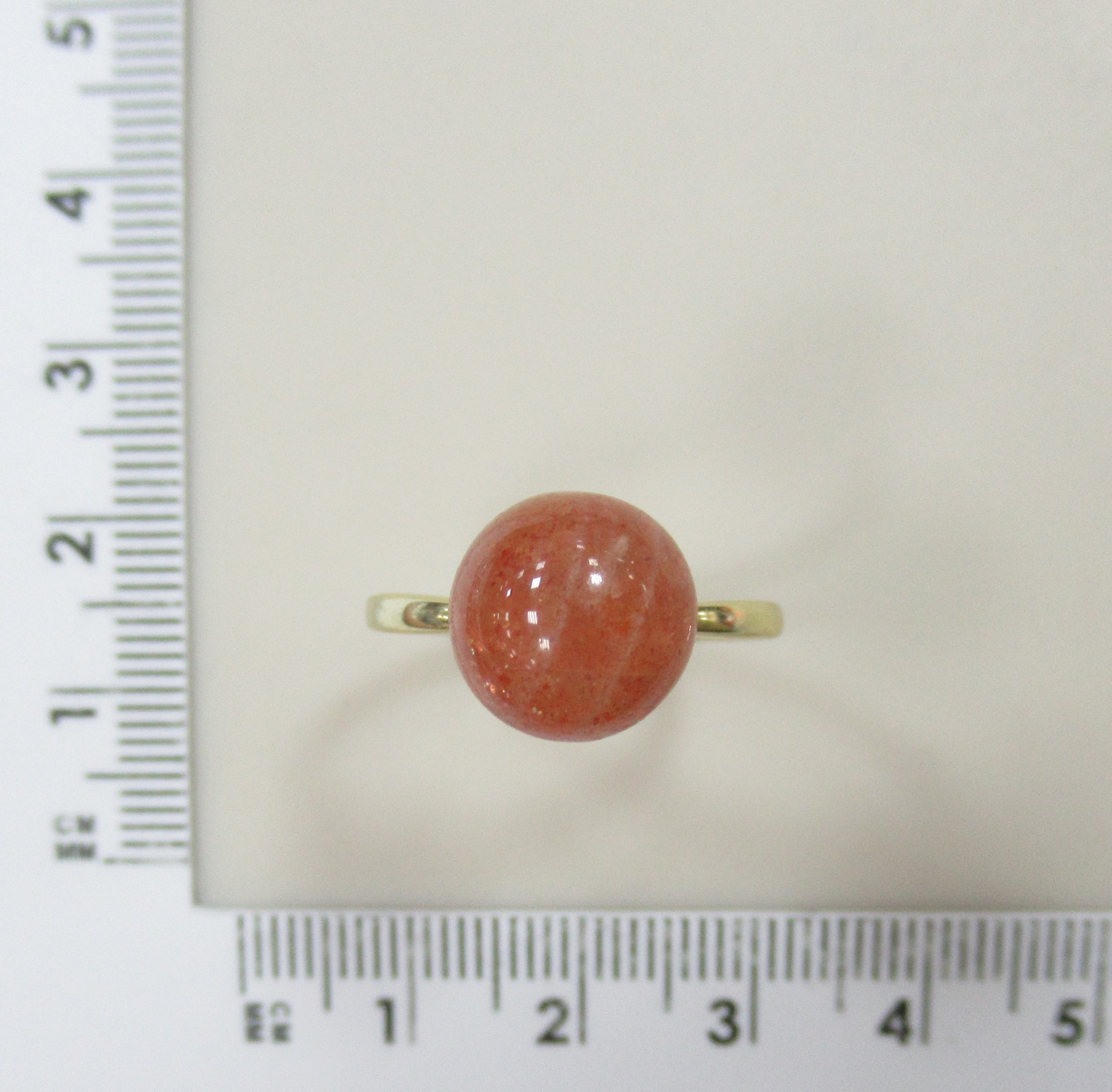 Серебряное кольцо с солнечным камнем